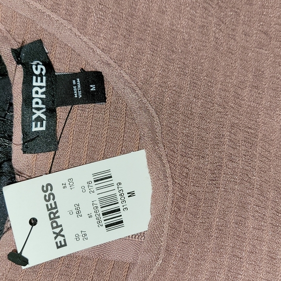 Express Top - Picture 6 of 6